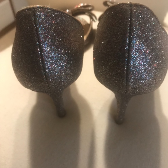 Shoes - Picture 5 of 6